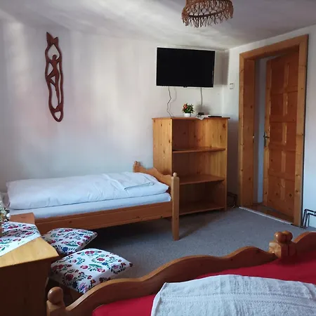 Zoltan & Erika Panzio Bed & Breakfast 3*